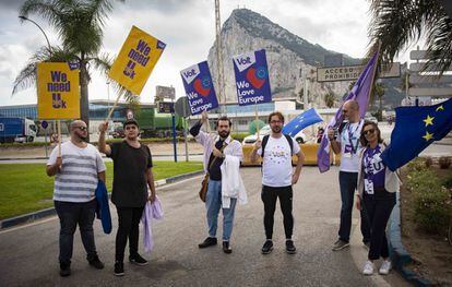 Participante en la manifestación en contra del Brexit, este sábado eb Gibraltar.