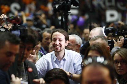 Pablo Iglesias a su llegada al Pabellón de la Fuente de San Luis de Valencia.