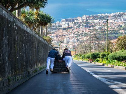 'Carreiros do Monte', el medio de transporte con el que desde 1850 descendían los aristócratas al centro de Funchal y ahora es una atracción turística.