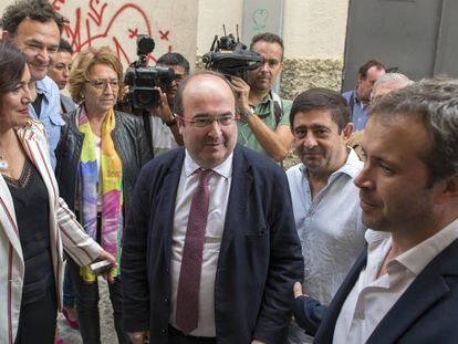 El primer secretario del PSC, Miquel Iceta, este sábado en Jaén. En vídeo, la brecha es cada vez más grande entre los dirigentes independentistas.