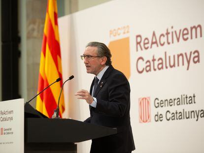 El consejero de Economía, Jaume Giró, presenta el proyecto de presupuestos en el Parlament.