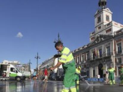 Limpieza, jardiner&iacute;a y basura son sectores que las Administraciones tienen externalizados.