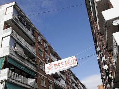 Protesta contra un desahucio en Torrejón de Ardoz (Madrid), en una imagen de archivo.