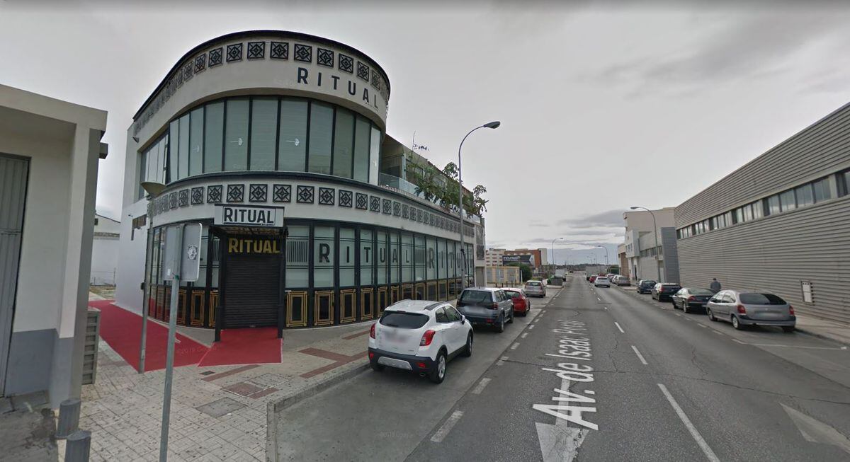 One dead and two injured in an outrage at the door of a nightclub in Malaga