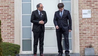 Quim Torra, (esq.) i Carles Puigdemont, a Waterloo, el passat mes de gener.