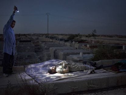 Una de las fotografías de la serie que Maysun envió a la EPA (European Pressphoto Agency) durante su cobertura de la guerra de Siria en uno de sus primeros viajes durante el conflicto en 2012.