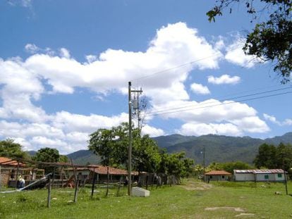 Proyecto de electrificaci&oacute;n rural en Salama, Jutiapa, en Honduras