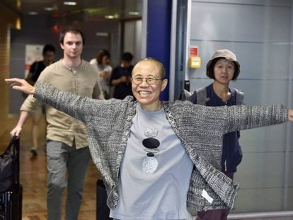 Liu Xia a su llegada al aeropuerto de Vantaa (Finlandia).