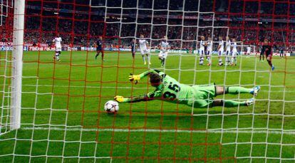 David Alaba marca el 1 a 0 del Bayern Múnich ante el CSKA Moscú.
