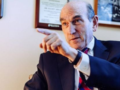 Elliott Abrams, el pasado jueves, en su despacho del Departamento de Estado tras la entrevista. En vídeo, entrevista a Elliott Abrams.