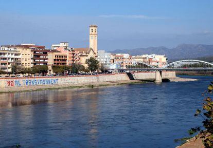 El Ebro, a su paso por Tortosa.