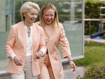 Ursula Von der Leyen (izquierda) y Giorgia Meloni, en Hiroshima (Japón).