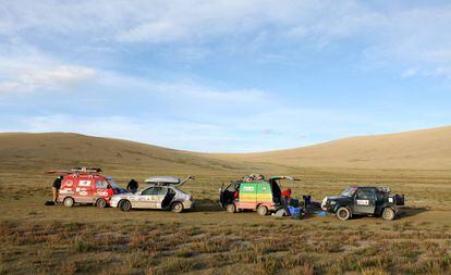 Participantes durante una edición del Rally Mongol.