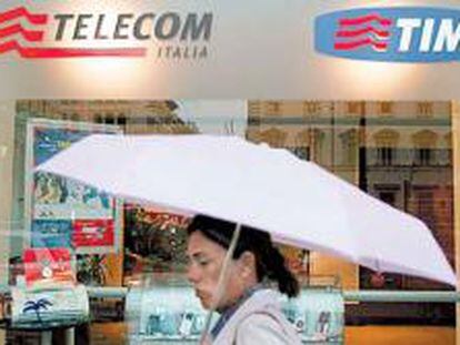 Telefónica podrá romper en tres años su pacto en Telecom Italia