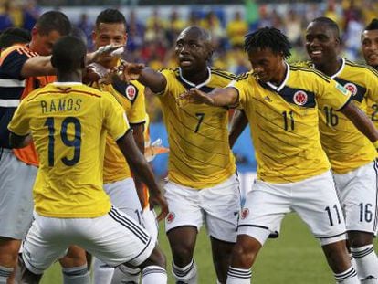 Colombia celebra el tercer gol ante Jap&oacute;n. 