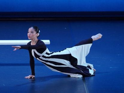 La bailarina Xin Ying, en el espect&aacute;culo &#039;Deep Song&#039;, en el Teatro Real.