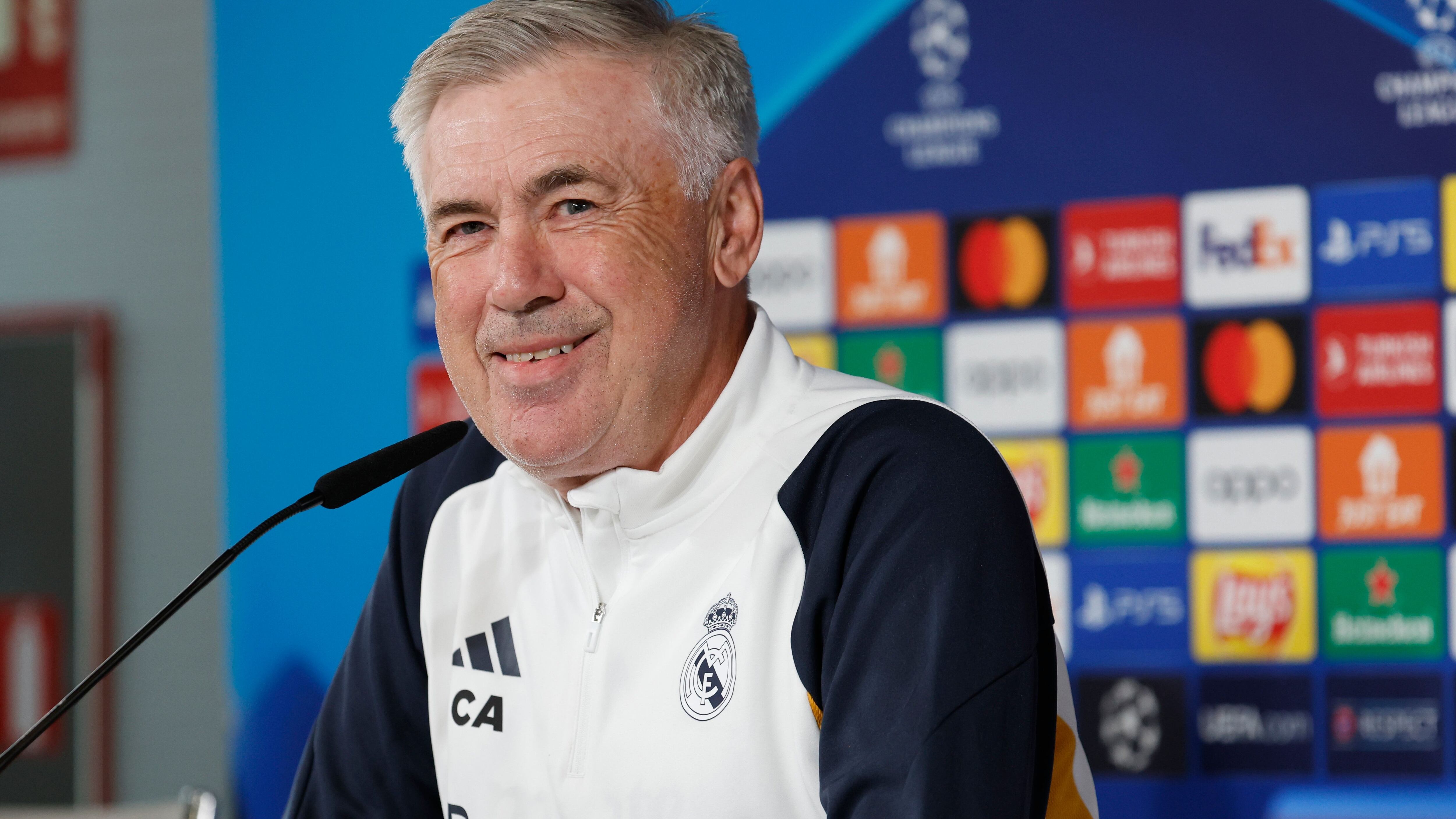 Carlo Ancelotti en rueda de prensa.