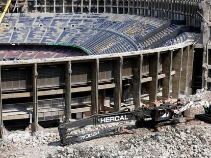 Las obras de remodelación del Camp Nou avanzan según lo previsto.