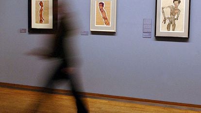 Serie de autorretratos de Egon Schiele en la exposición del Museo Albertina, de Viena.