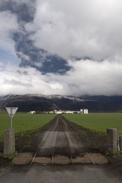 Aspecto de la nube volcánica del Eyjafjalla el lunes 17 de mayo.