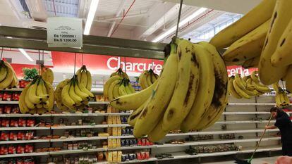 Un kilo de cambures (plátanos) se vende en 1.200.000 bolívares.