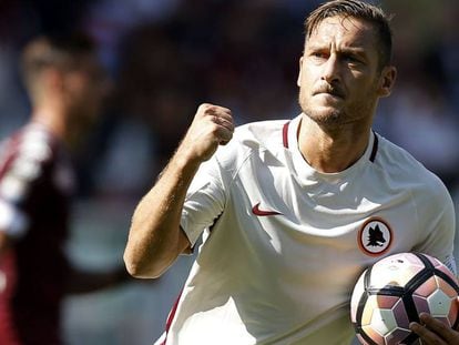 Totti celebra su gol ante el Torino en la última jornada de Serie A