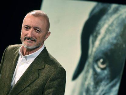 Arturo Pérez-Reverte durante la presentación de 'Los perros duros no bailan'.