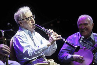 Woody Allen acompañado por la New Orleans Band en Calella de Palafrugell.