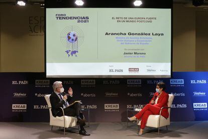 Arancha González Laya y Javier Moreno, durante un debate en el Foro Tendencias 2021.