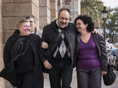 Antonio Baños, diputado de la CUP, a su llegada ayer al Parlament.