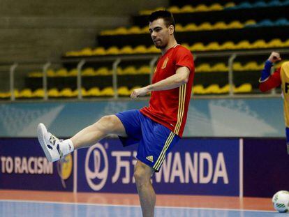 El jugador de la selecci&oacute;n espa&ntilde;ola, Sergio Lozano, en un entrenamiento del pasado martes. 