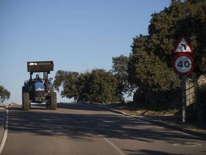 La autovía que une a Salamanca con Portugal y rompe la economía de Fuentes de Oñoro