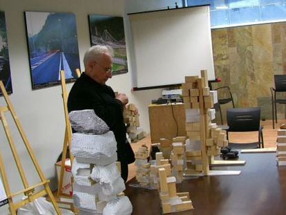El arquitecto Frank Gehry, en un momento de &#039;The competition&#039;. 
