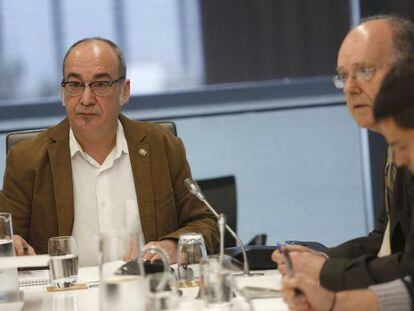 El diputado general de Gipuzkoa, Martin Garitano, durante su comparecencia en las Juntas Generales del territorio.