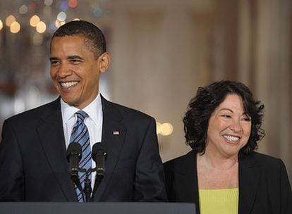 El presidente Obama, junto a Sonia Sotomayor, primer miembro de la comunidad hispana en el Tribunal Supremo
