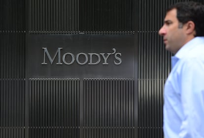 Logo de Moody's en la sede de la entidad en Nueva York, en septiembre.