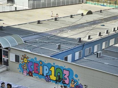 El CEIP 103 de Valencia, donde las aulas son barracones. 