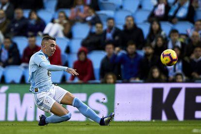 Iago Aspas, en el momento de marcar contra el Eibar.