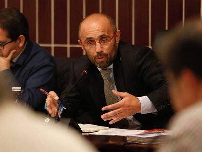 Pedro Luis Sanz, en un pleno municipal. 