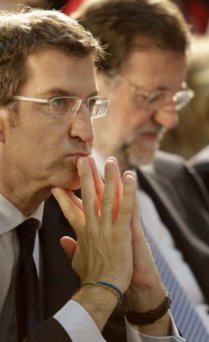 Feij&oacute;o y Rajoy, durante el mitin de cierre de campa&ntilde;a en Vigo.