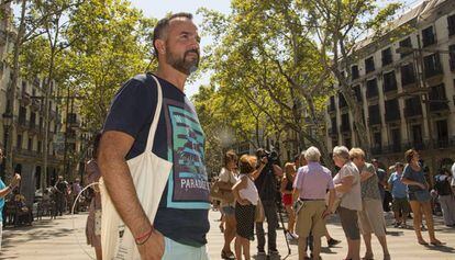 Albert, enfermero de 41 años, en La Rambla donde ayudó a los heridos.