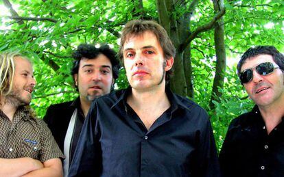 Los Deltonos.