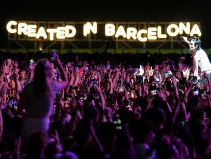 La cantante Ashley Nicolette conocida por Hasley, durante la primera jornada conciertos del Primavera Sound 2023 en Barcelona