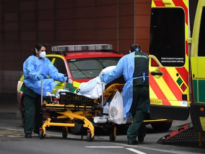 Traslado de un paciente aun hospital británico.