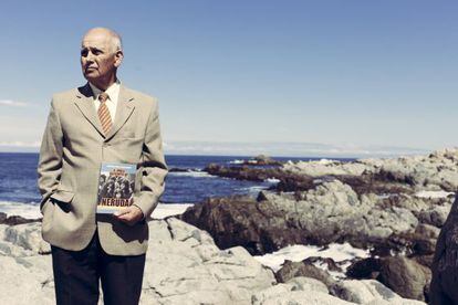 Manuel Araya, quien fuera ch&oacute;fer de Neruda, ayer en Isla Negra (Chile), donde viv&iacute;a el poeta. 