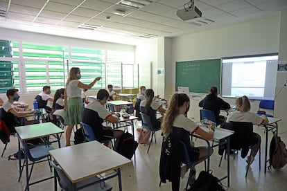 Alumnos de la ESO en un colegio concertado de Madrid (España), en 2020.