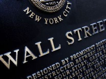 Placa hist&oacute;rica sobre la fundaci&oacute;n de Wall Street