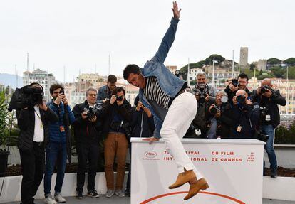 El actor Antonio Banderas durante el photocall de la película 'Dolor Y Gloria', este sábado en Cannes.