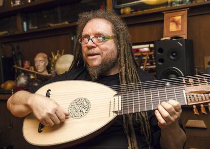 Jaron Lanier, teórico de la realidad virtual y hoy enemigo de las redes sociales.