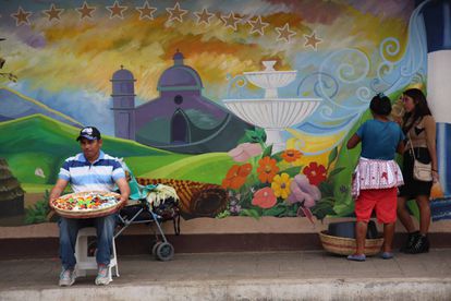 Mural en el pueblo salvadoreño de Nahuizalco.